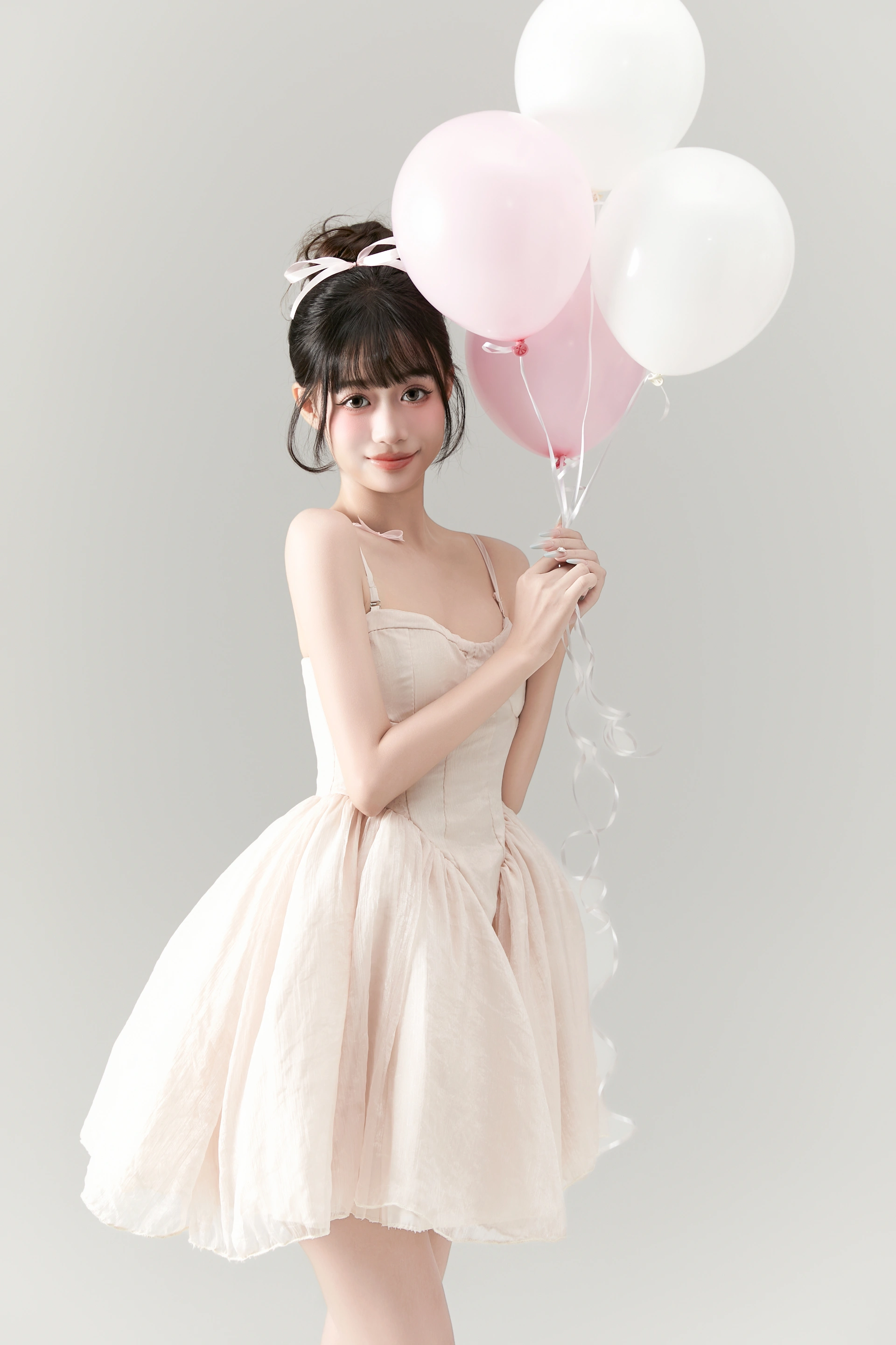 [YITUYU艺图语]2025.01.01 芭蕾少女生日写真 菠萝包 2